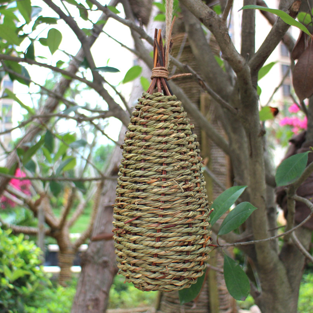 grzędowanie koliber klatka DIY ciepły domek dla ptaków zagnieżdżanie Wykonany ręcznie trawa ogród wróbel odkryty schronienie rękodzieło Dom wiszące