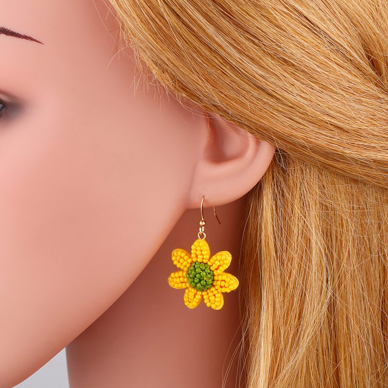 Handmade Green Beaded Daisy Sunflower Earrings For Women Multicolor Seed Bead Earrings Bohemian Jewelry erst90