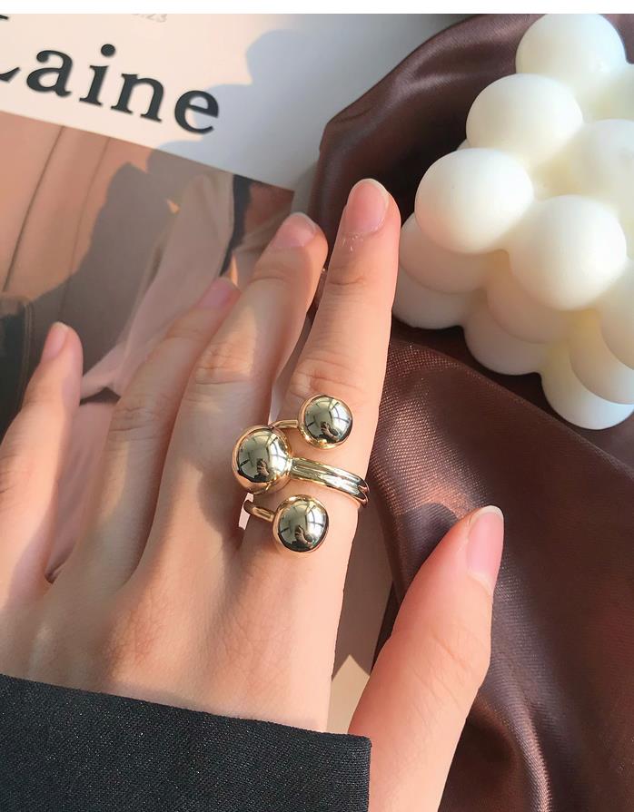 HUANZHI Exaggeration Gold Color Metal Ball Open Rings Simple Geometric Irregular Finger Rings for Women Party Jewelry