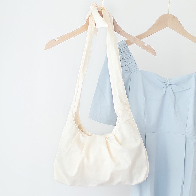 Tonåring nylon tyg hobo väska för daglig ungdom student japansk stil liten storlek casual mobiltelefon svart vit messenger väska: Vit