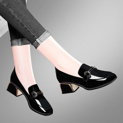 Høst kvinner kjole sko høye hæler lakk båt sko metall firkantede hæler pumps svart kontor sko dame 8628n