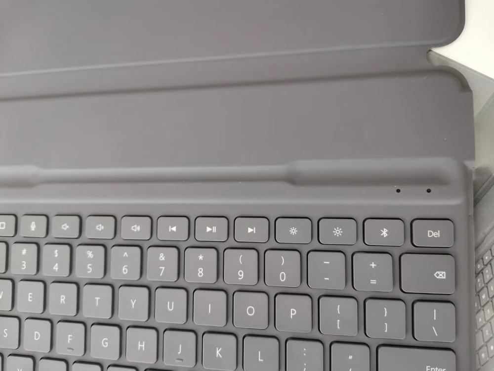Dfh aimo amork för original huawei mediapad  m6 10.8 ' fodral tangentbord bluetooth läder stativ flip cover gratis språk klistermärke: Standard engelska fall