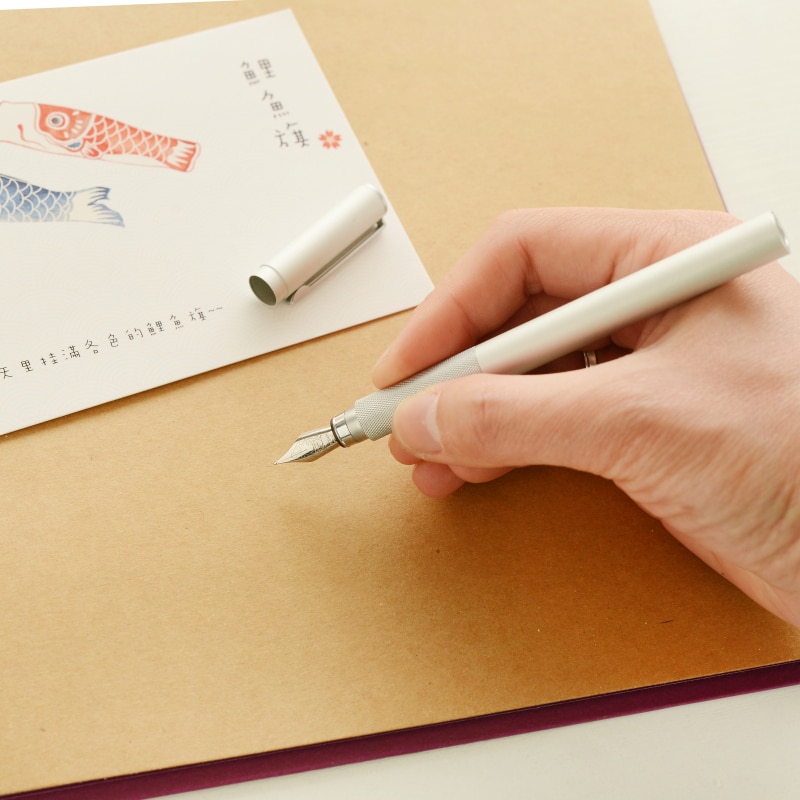 Japan's original Muji aluminum short pocket fountain pen gel pen ink