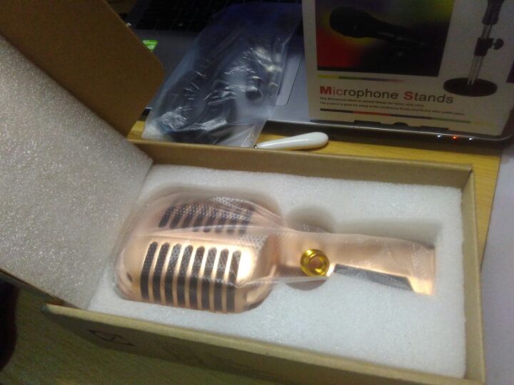 Wired Vintage Classic Microphone Top Dynamic Moving Coil Mike Deluxe Metal Vocal Old Style Ktv Mic Z6 mike