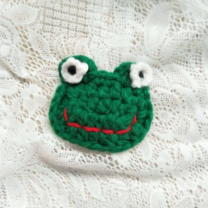 Leuke Cartoon Gebreide Accessoires Diy Accessoire Hand Gehaakte Baby Baby Speelgoed Doek Hoed Decoraties Wortel Aardbei Beer: Frog