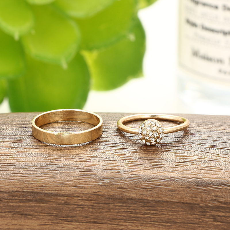 Docona Böhmischen Geometrischen Hohl Runde Dreieck Ring für Frauen Gold Kristall Knuckle Ringe Midi Finger Anel Ringe Schmuck 6736