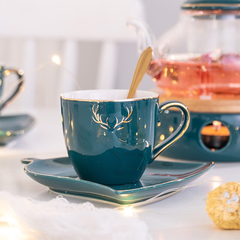 Di lusso Per La Casa In Ceramica Tazza Piattino Creativo Oro di Cervo Tazza di Caffè Piatto Spuntino Piatto Piatto Set Semplice Britannico Pomeriggio Tazza di Tè con il Cucchiaio