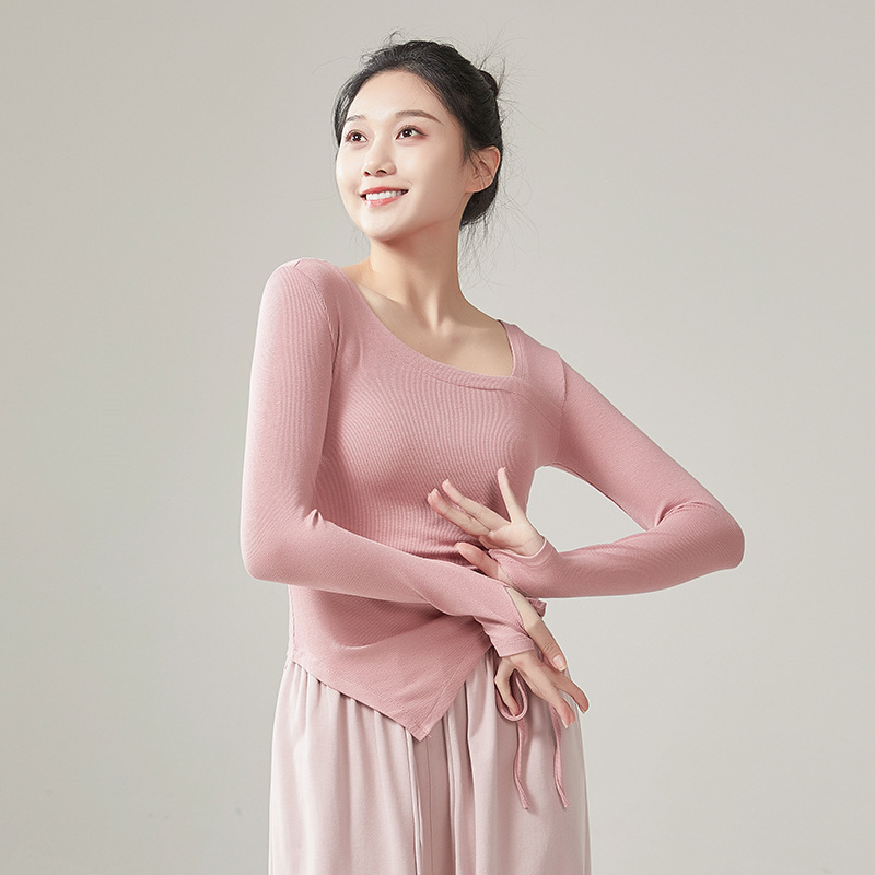 Vrouwen Moderne Danskleding Vingermouwen Zoom Trekkoord Gebreide Tops Stage Performance Kleding China Slim Fit Yoga Kostuum