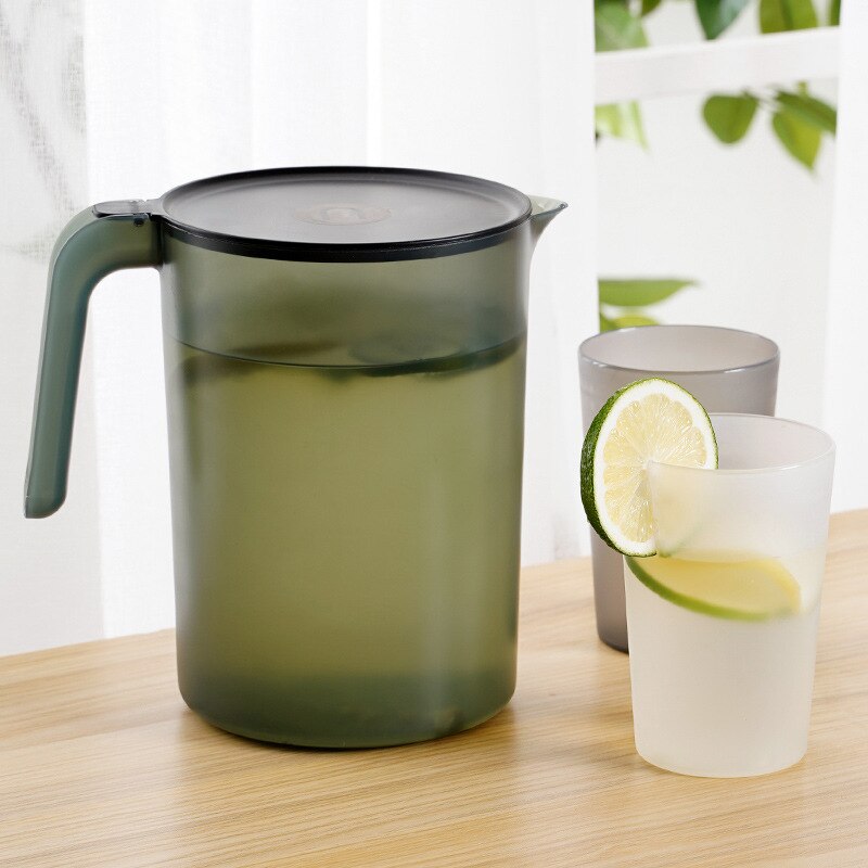 Pitcher Water 2L Plastic Cold Water Bottle And Cups Set Home Large Capacity Water Jug With Handle Juice Pitcher Jug For Juices