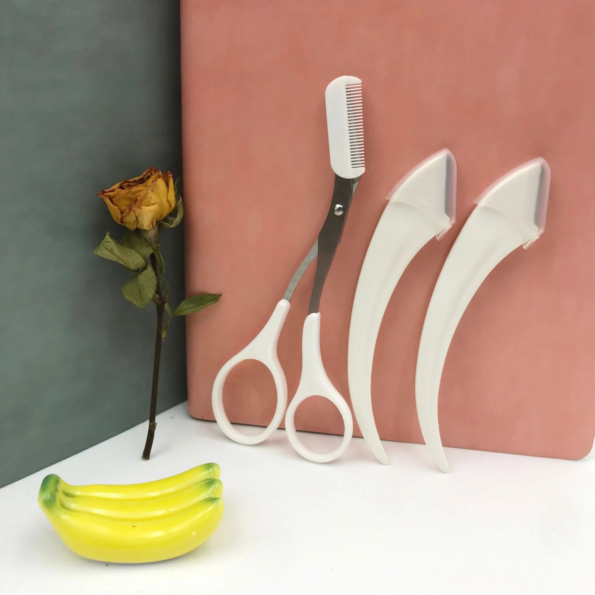 Juego de recortador de cejas con peine, perfecto para hombres y mujeres, adecuado para todo tipo de piel, maquinilla de afeitar y tijeras curvadas para EasyHair Remova: Blanco