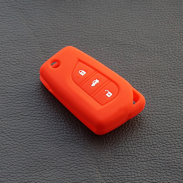 Silicone key fob cover case for Toyota Hilux Corolla avensis Prado Fortuner RAV4 folding flip 3 button Remote Protect skin set: Red