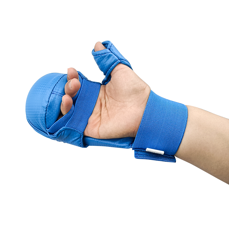Karate Gloves Red BLue Thumb Protection Thickened Karate Hand Guards MMA Adult Children Pouching Mitts Boxing Glove