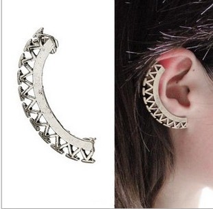 Triangle Bar Ear Cuff, V arc shaped Ear Clip, Tower Bridge Style Earring Jacket