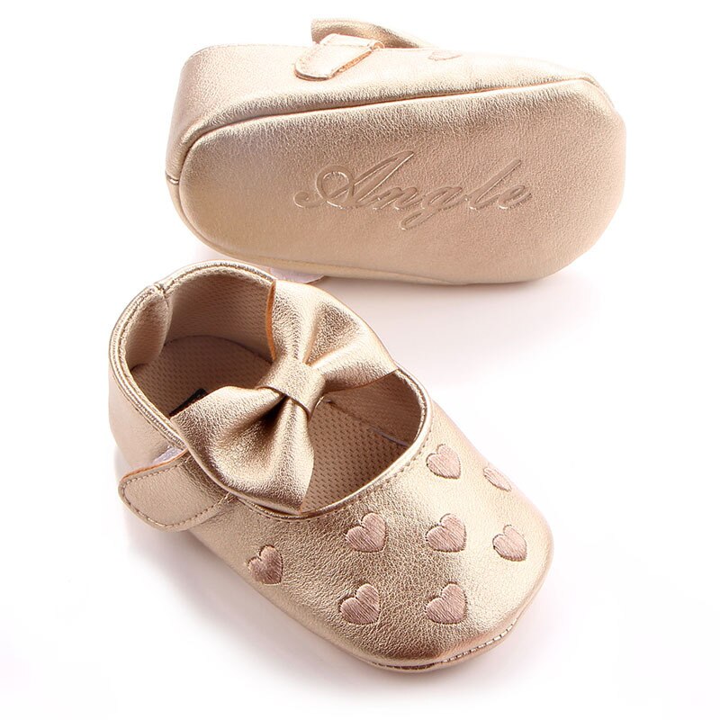 Grote boog borduurwerk liefde pu lederen baby meisje schoenen non-slip zachte zolen schoeisel voor pasgeboren wieg schoenen peuter meisjes schoenen