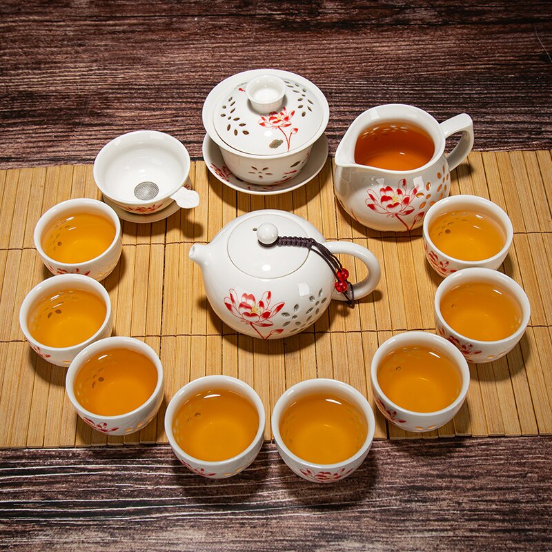 Blue-and-white Exquisite Ceramic Teapot Kettles Tea Cups Porcelain Chinese Kung Fu Tea Set Drinkware Teapot Mug of Tea Ceremony