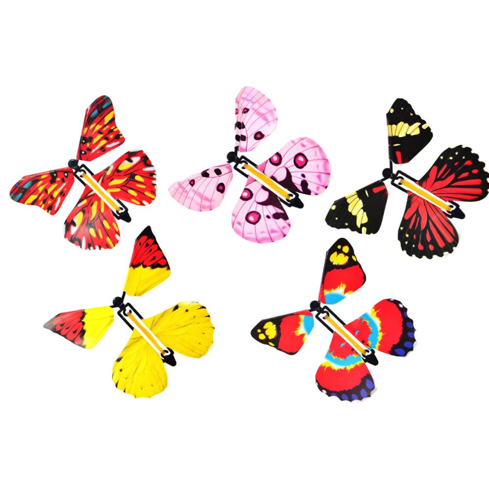 wickeln Magie Fliegenden Schmetterling Uhrwerk Gummi Band angetrieben Schmetterling Lustige freundlicher Spielzeug Geburtstag: B