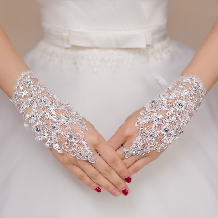 Mariée mariage gants blanc rouge courte dentelle mariage cérémonie cheongsam grillage robe performance gants: white