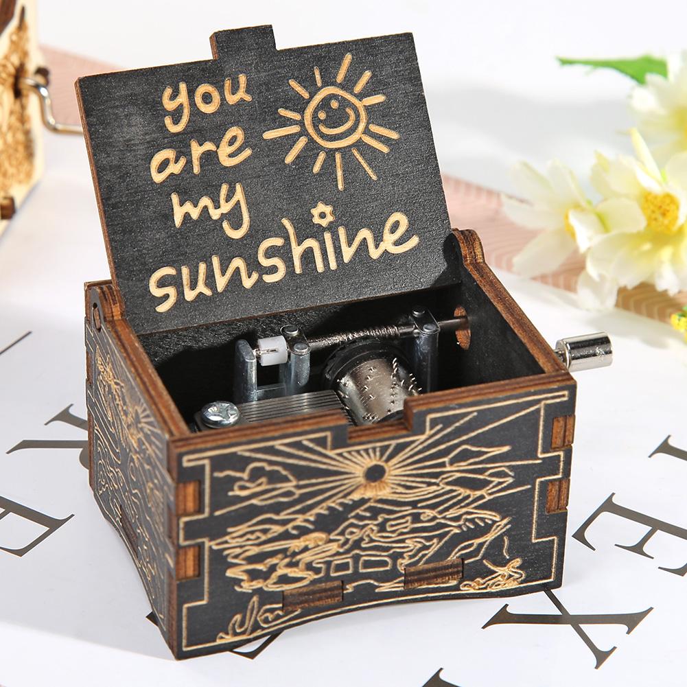Wooden Hand Cranked Music Box Retro You Are My Sunshine Engraving Pattern Household Decoration Birthday Party Ornament