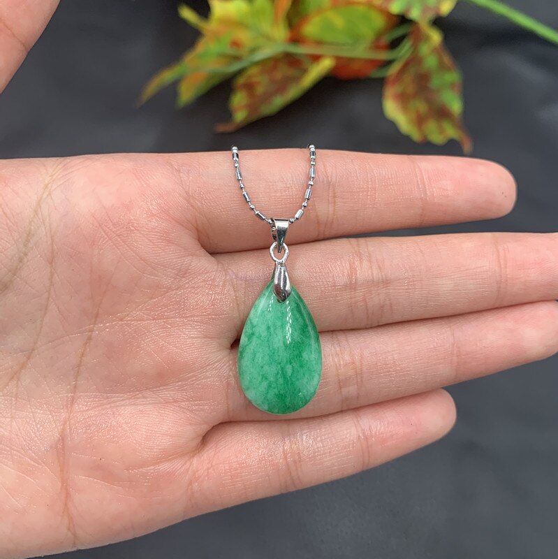 Chinois vert JadeWater goutte pendentif perles breloque collier bijoux accessoires de sculpté à la main hommes chanceux amulette