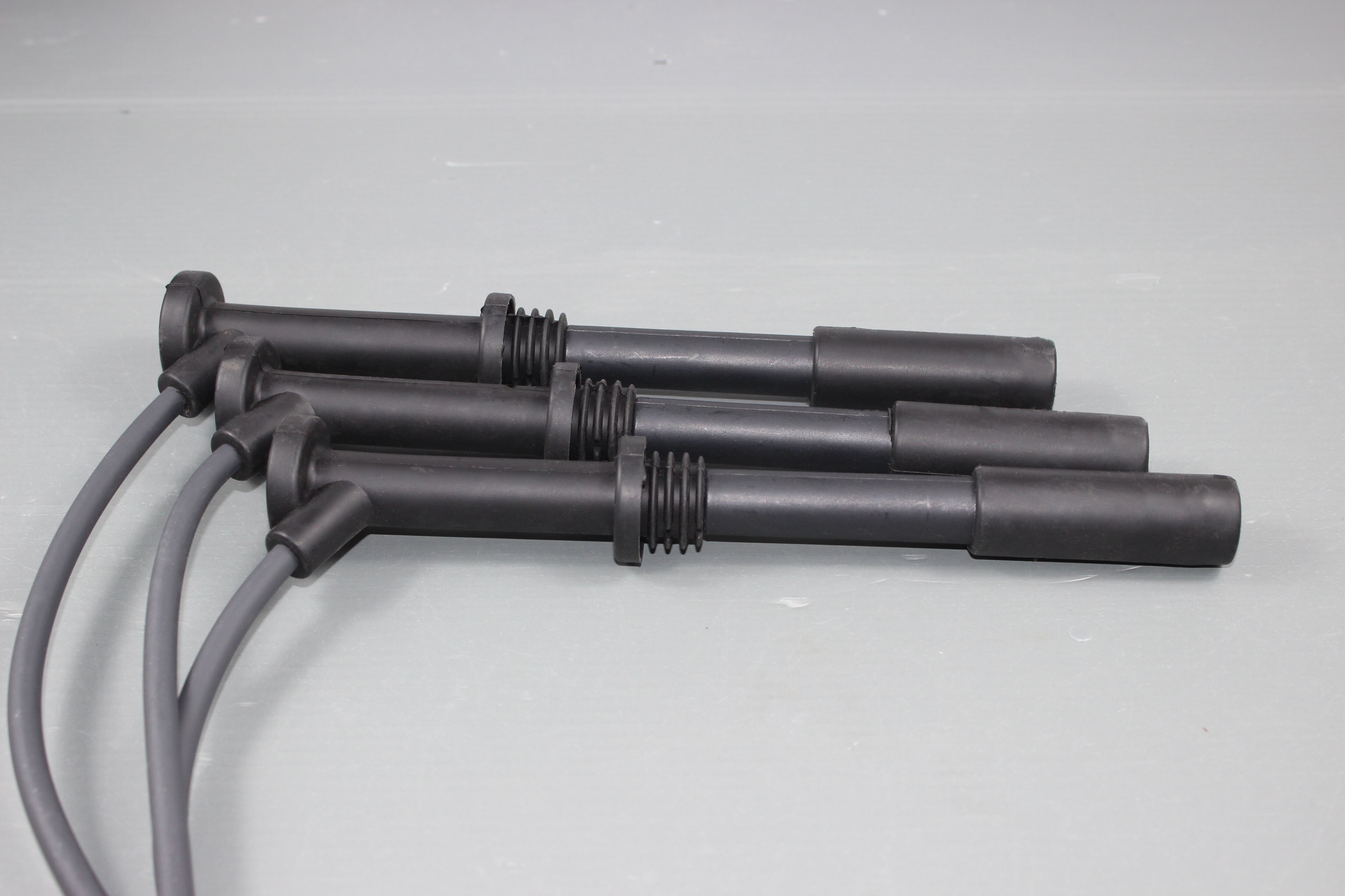 Câble de bobine d'allumage pour Chery QQ0.8 (système 372Siemens) OE:S11-3707020-40