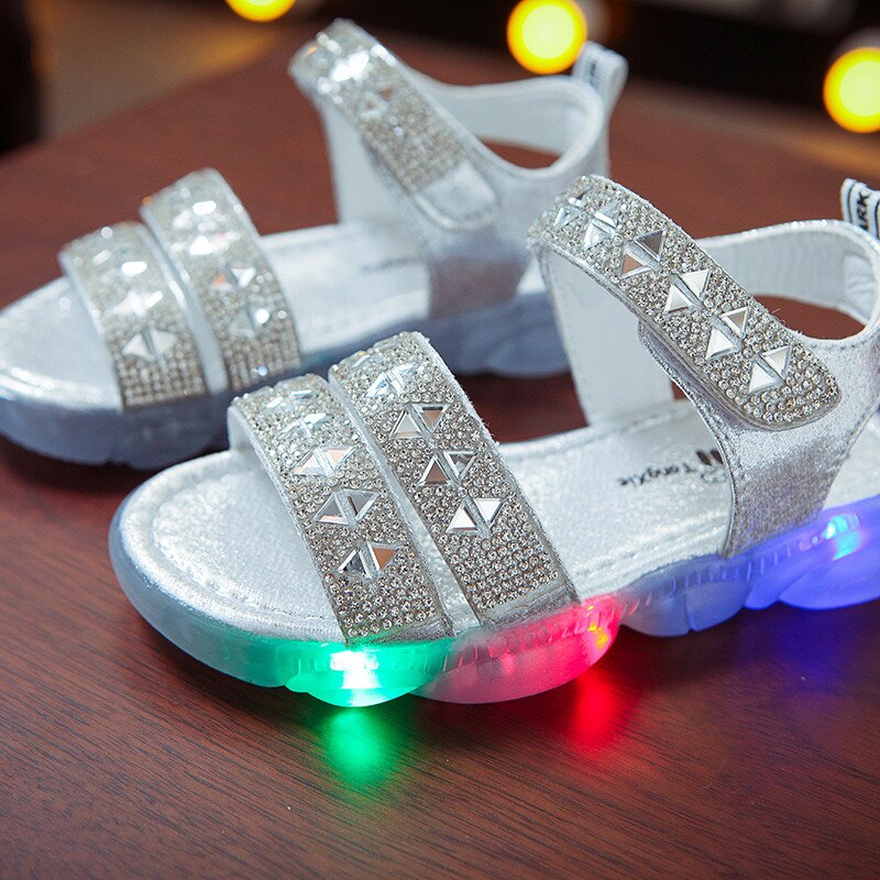 Summer Children's LED Light Up Shoes Soft Sole Boys and Girls Princess Crystal Shoes Sandals Kids Shoes GSS29