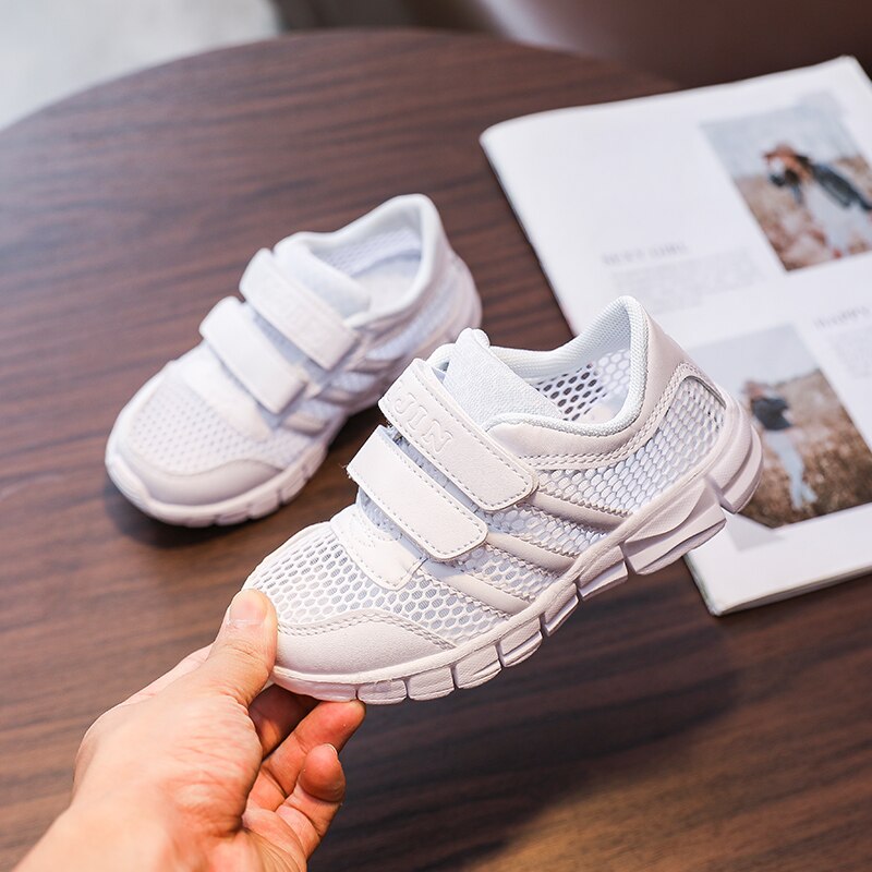 Barnskor sommar andas mesh barn fritidsskor luftnät vit sport sneakers pojkar skor flickor sandaler gummi