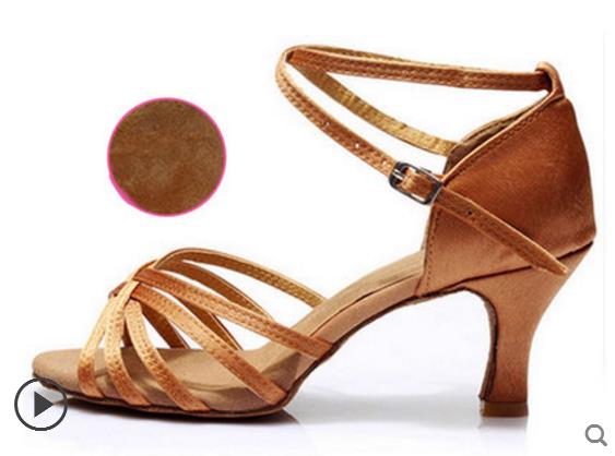 Vrouwen Latin Dans Schoenen Hoge Hakken Koeienhuid zachte bodem Black satin Sport schoen Latin Indoor Goedkope Meisje Beoefenen Grote Korting: Deep skin heel 7.5cm