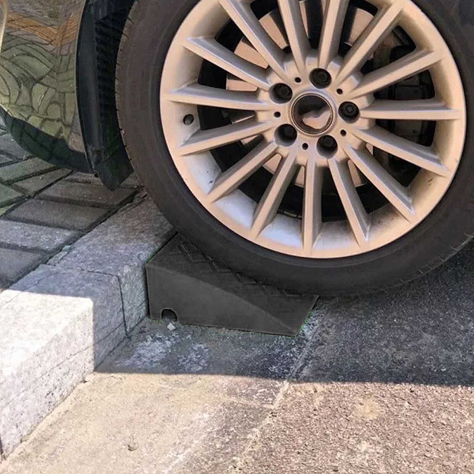 Hoge Sterkte Hard Plastic Drempel Oprit Mat Lichtgewicht Draagbare Kleine Handige Oprit Mat