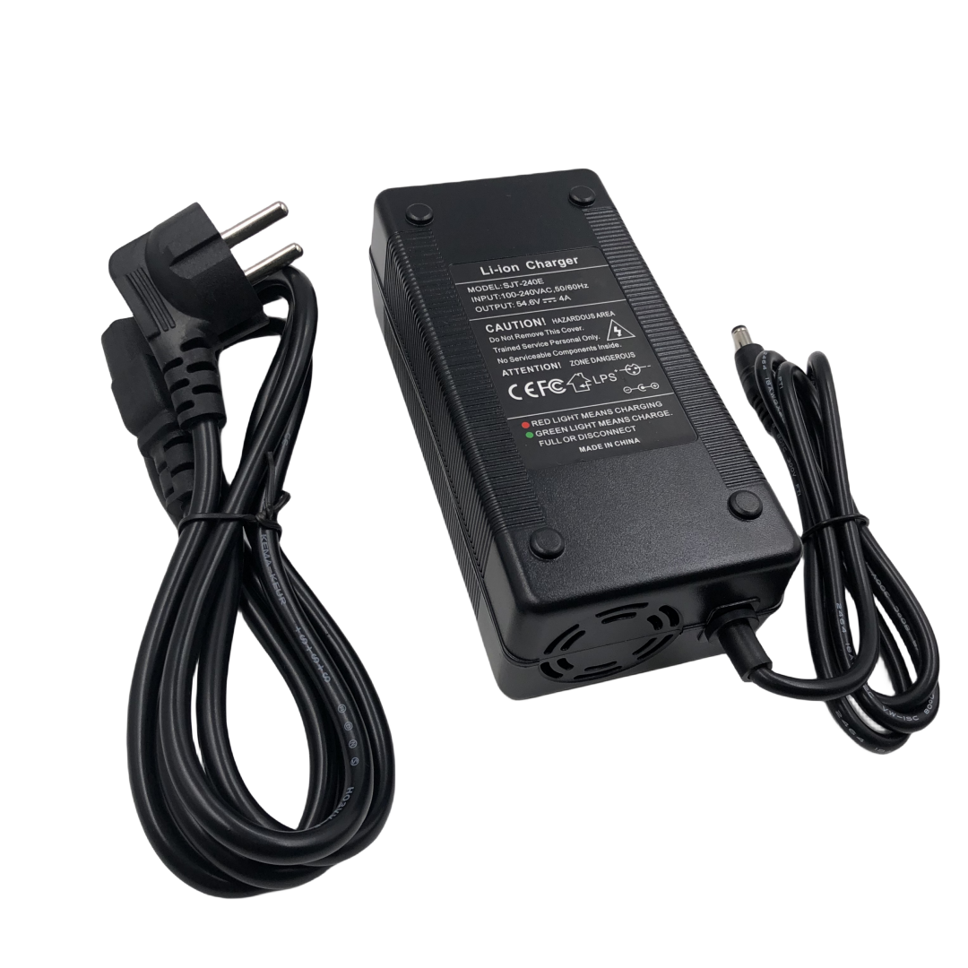 48V Fast Charger Output 54.6V4A Li-ion Battery Charger for 13S 48V Li-ion Battery pack DC5.5