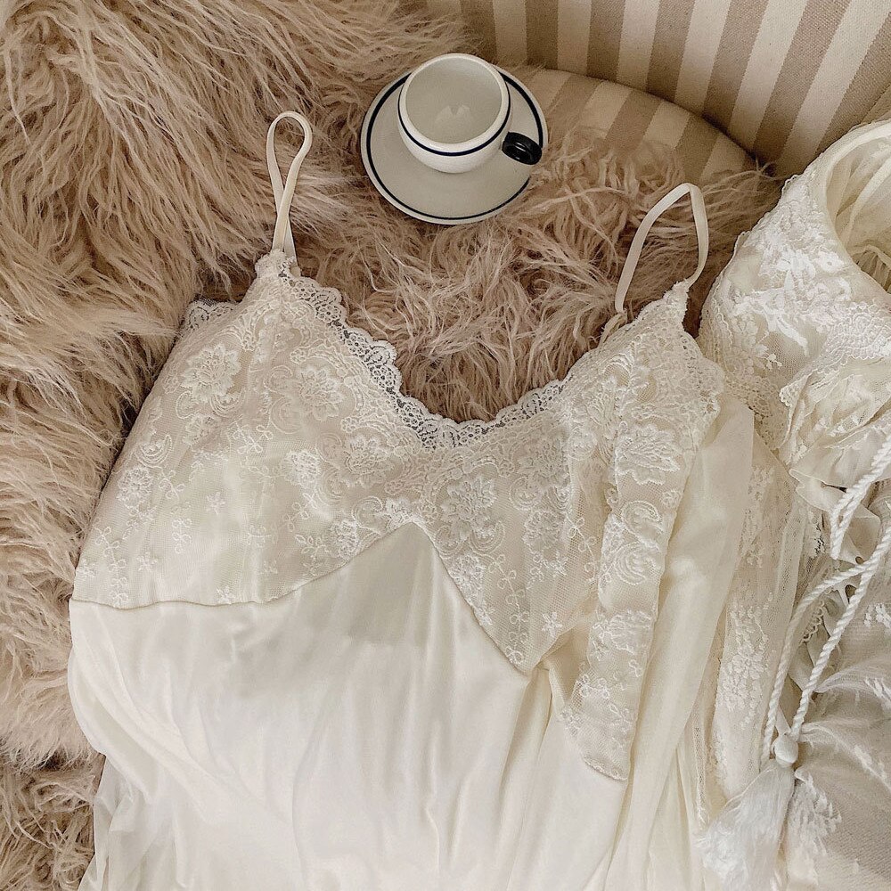 Vintage luksus hvid blonde 2- billeder kvinder & #39 ;s robe sæt royal roupas de dormir femininas film heltinde prinsesse nattøj