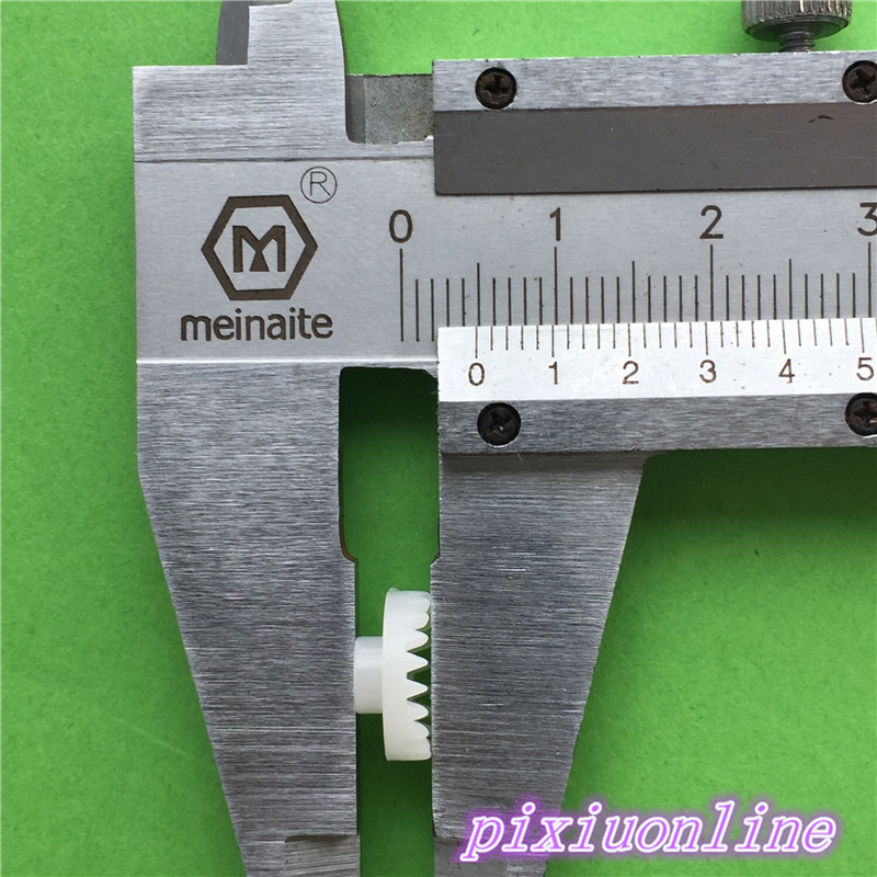 10 pcs K069Y C203A Mini couronne en plastique modèle bricolage jouets Robot pièces de en