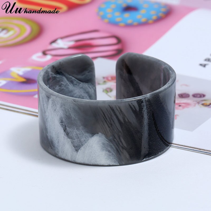 Stijlvolle Breed Breedte Kleurrijke Acryl Vrouwen Manchet Bangle