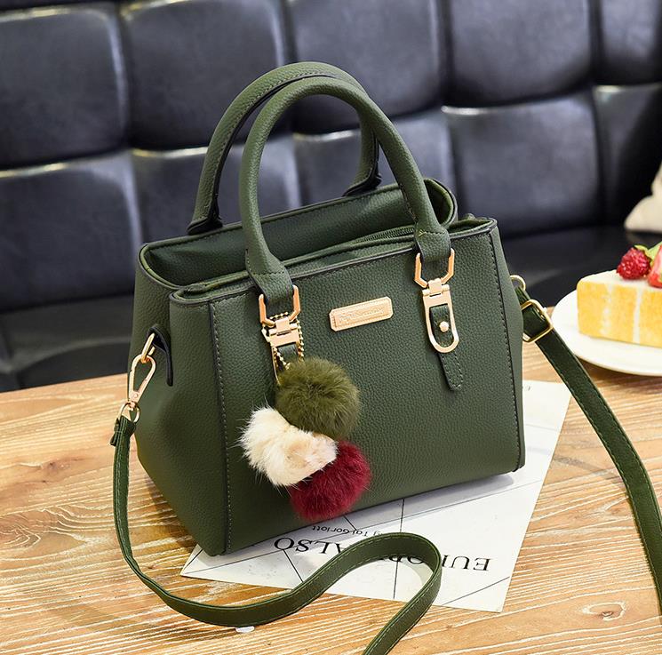 Yogodlns Vrouwen Kralen Hanger Handtas Dames Reliëf Schoudertas Dames Messenger Bag Hairball Tassen Tas: Green