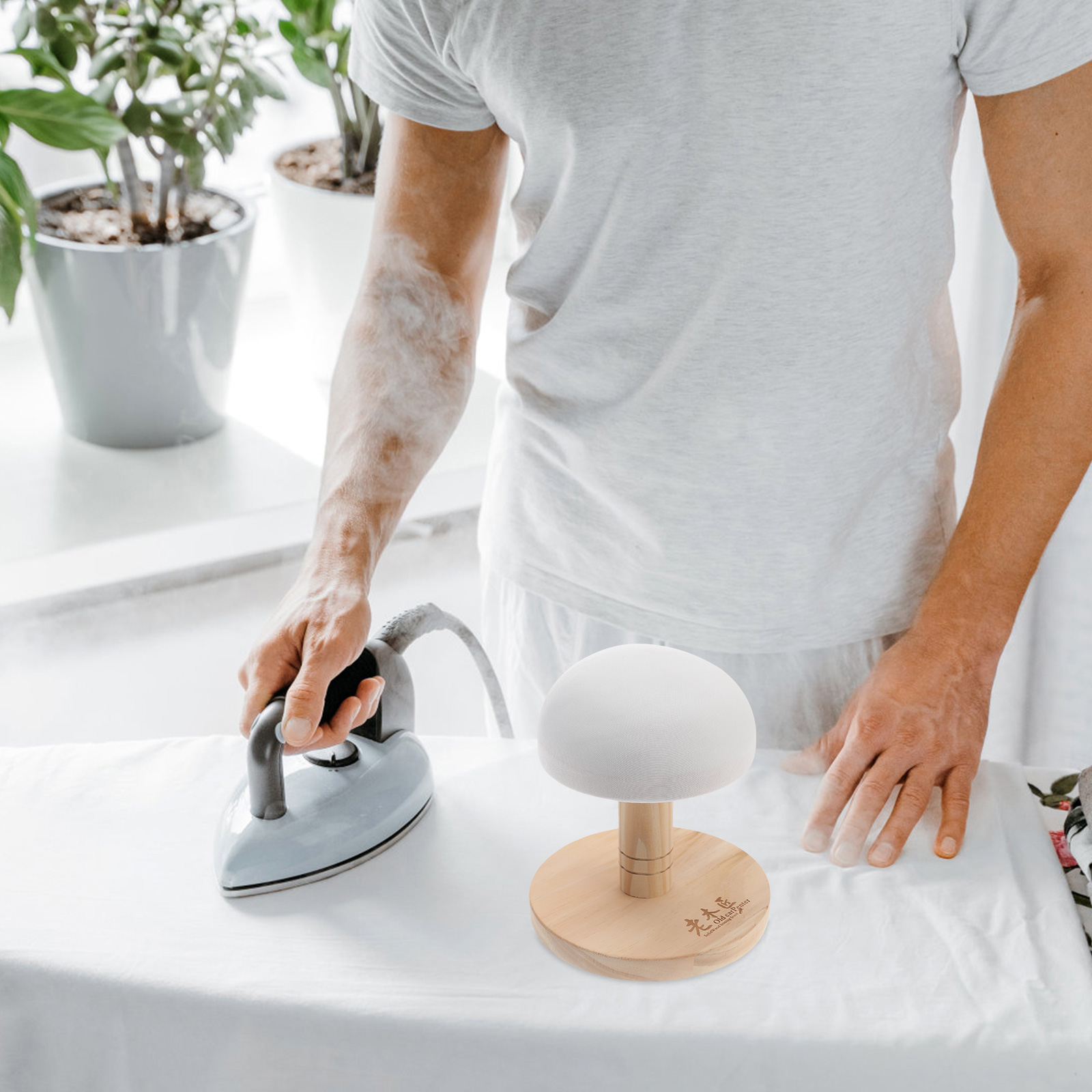 Tavolo da stiro Tavole per vestiti Articoli per la casa Sgabello rotondo Piccoli strumenti Sgabelli Tavolo pieghevole