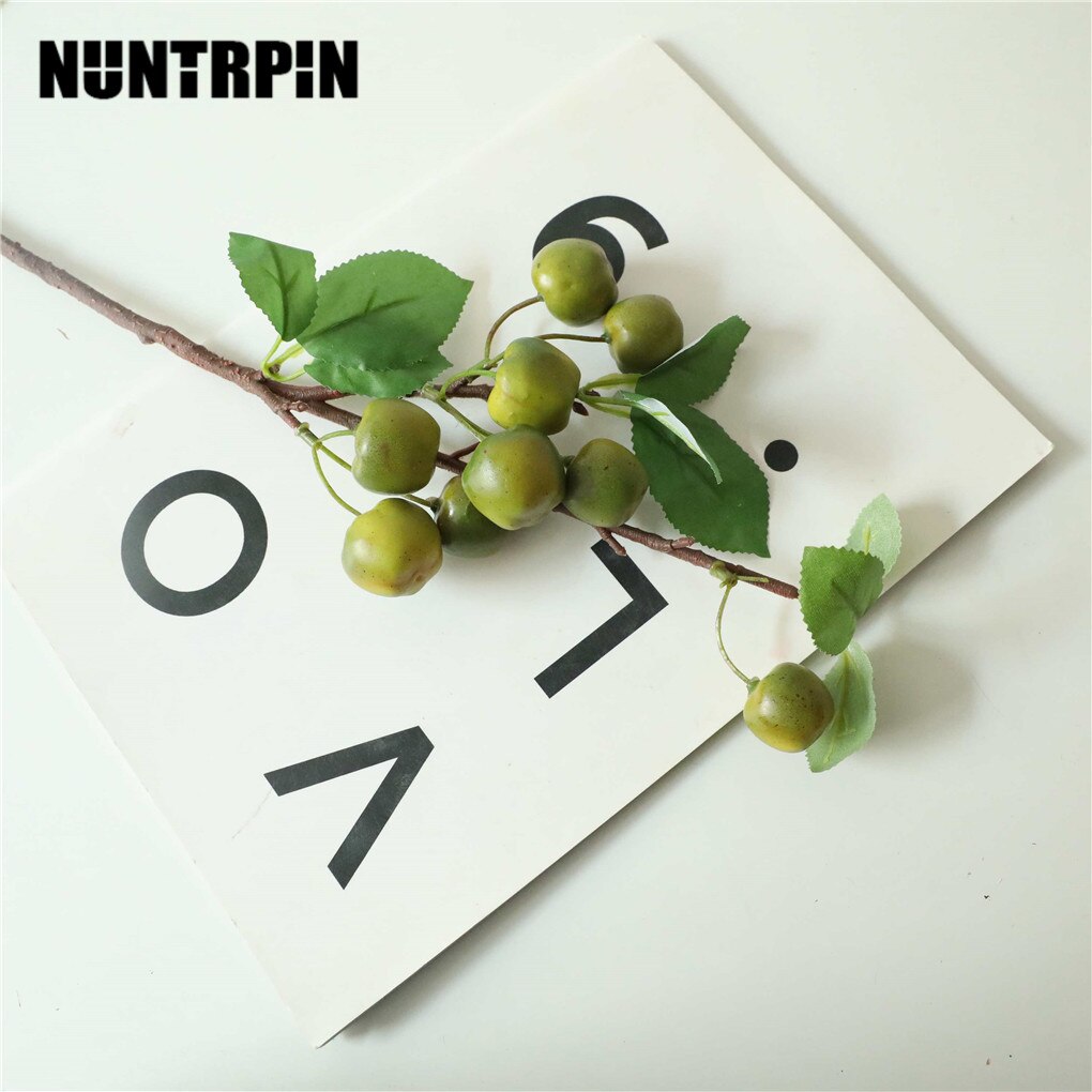 Roodgele Perziken Gele Peren Een Groene Appel Op Tafel Stock Foto