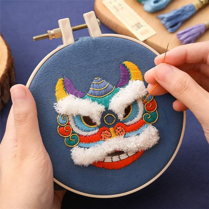 Jiwuo 100pcs Cross Stitch Embroidery Needles 22# 24# 26# Large Eye Hand Sewing Needles With Threader Home DIY Sewing Tool