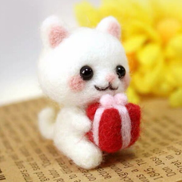 DIY Wool Felt Needle Felting Kit Raw Material for Adult Cartoon Animal Raw Material Cartoon Animal Wool Felt DIY for Adult: Kitten