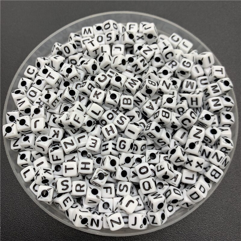 100 teile/los 5mm Acryl Abstandshalter Perlen knapp Perlen Platz Alphabet Perlen Für Schmuck Machen DIY Handgemachte Accessoires