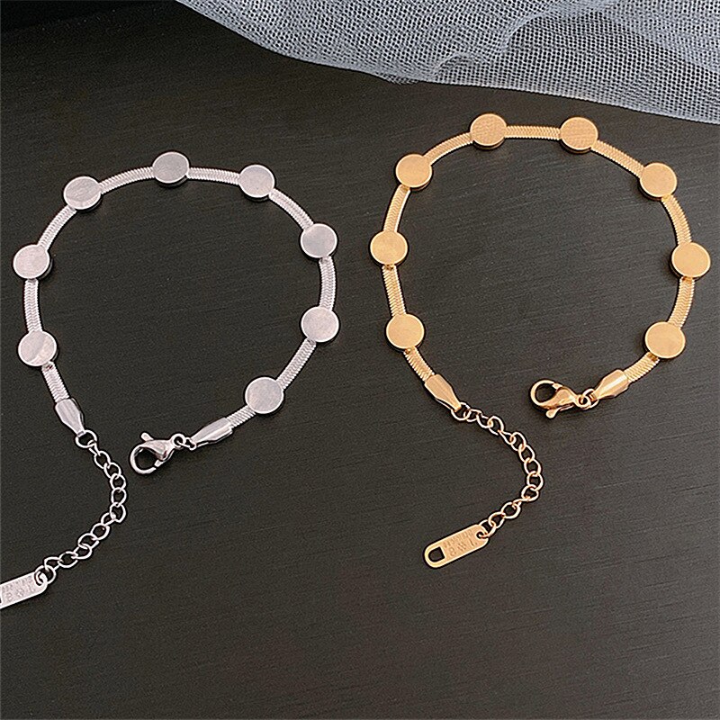 316L Edelstahl Stahl Runde Schlange Knochen Kette Armbinde Temperament Rabatt Spleißen Armbinde Weibliche Licht Luxus Nische Neue