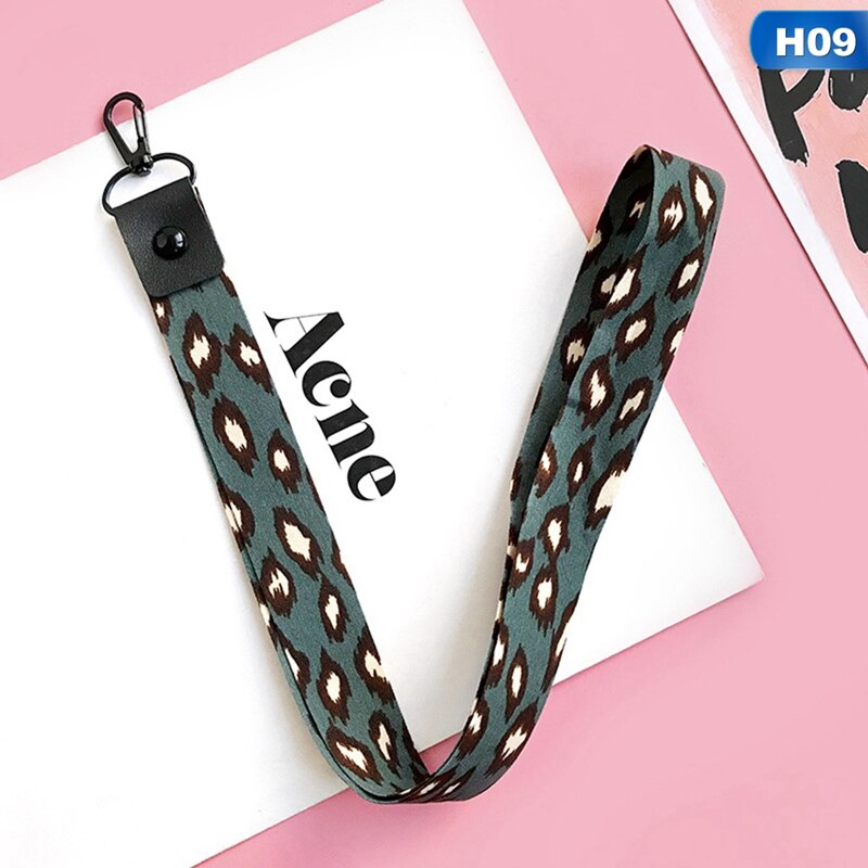 Soporte de teléfono con estampado de leopardo, cordón para llaves, tarjeta de identificación Cheetah, correas de cuello de Teléfono Animal con llavero: H09