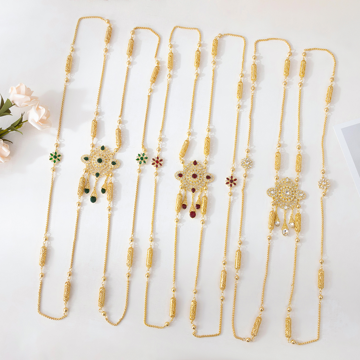 Accessori per il corpo da sposa marocchino in metallo con strass micro-intarsiati fatti a mano con catena da spalla da sposa araba