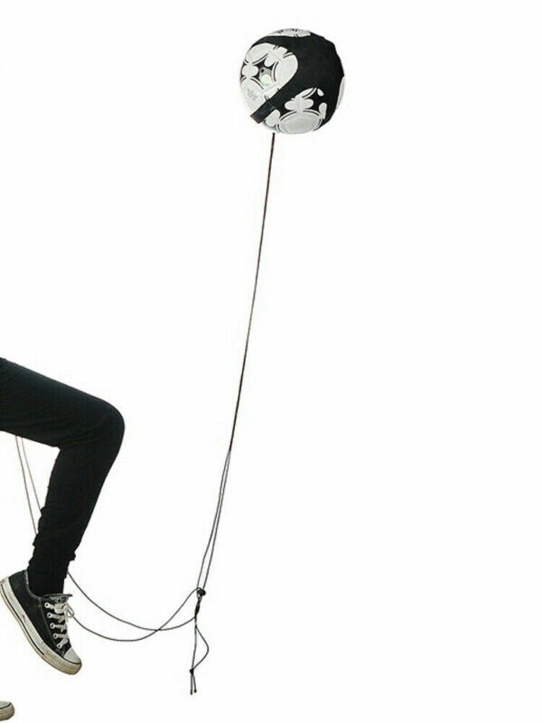 Voetbal voetbal trap worp trainer solo oefentraining hulpmiddel controle vaardigheden