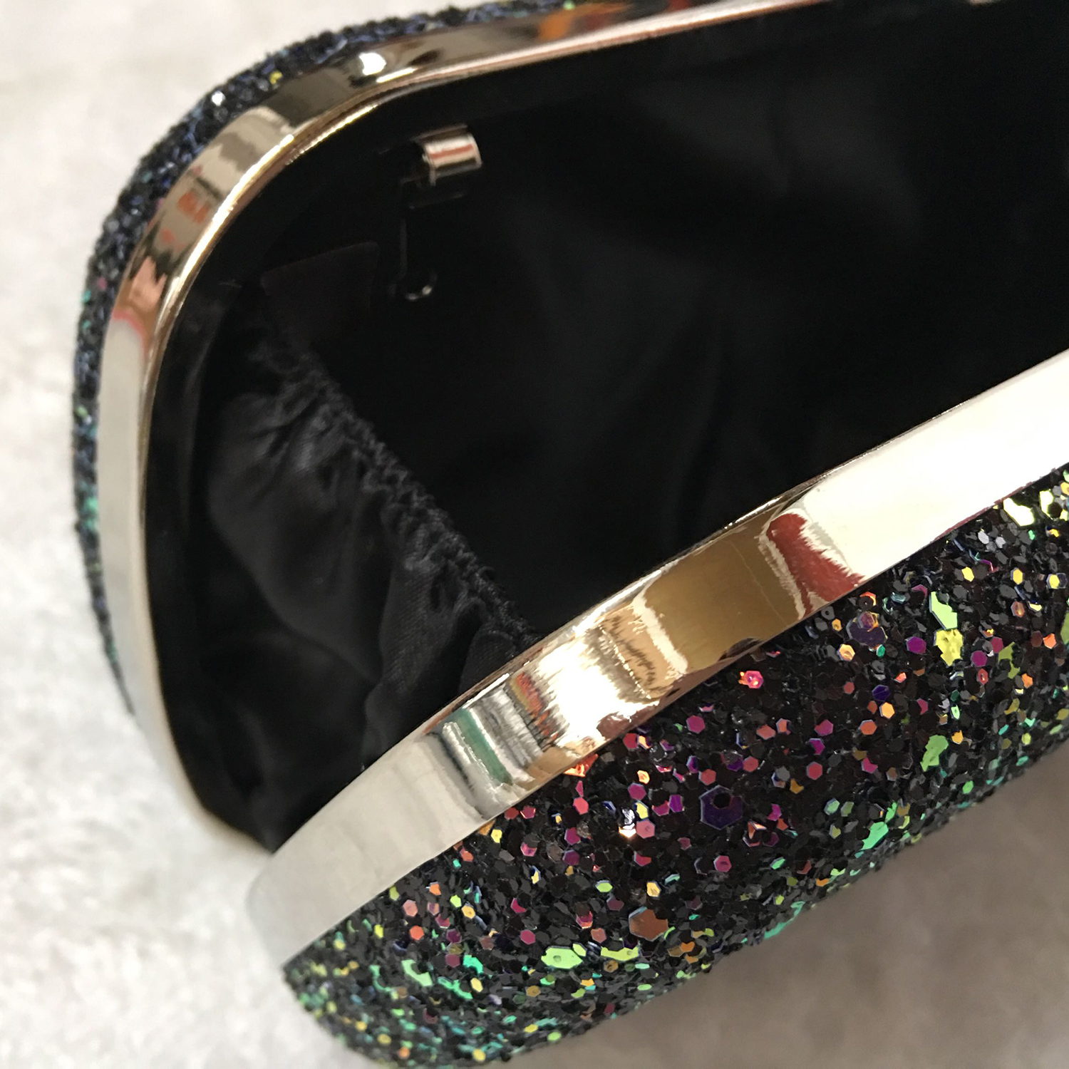 Women Glitter Lock Clasp Purse Chain Handbag Evening Wedding Prom Banquet Party Handbag Shoulder Bag(Black)