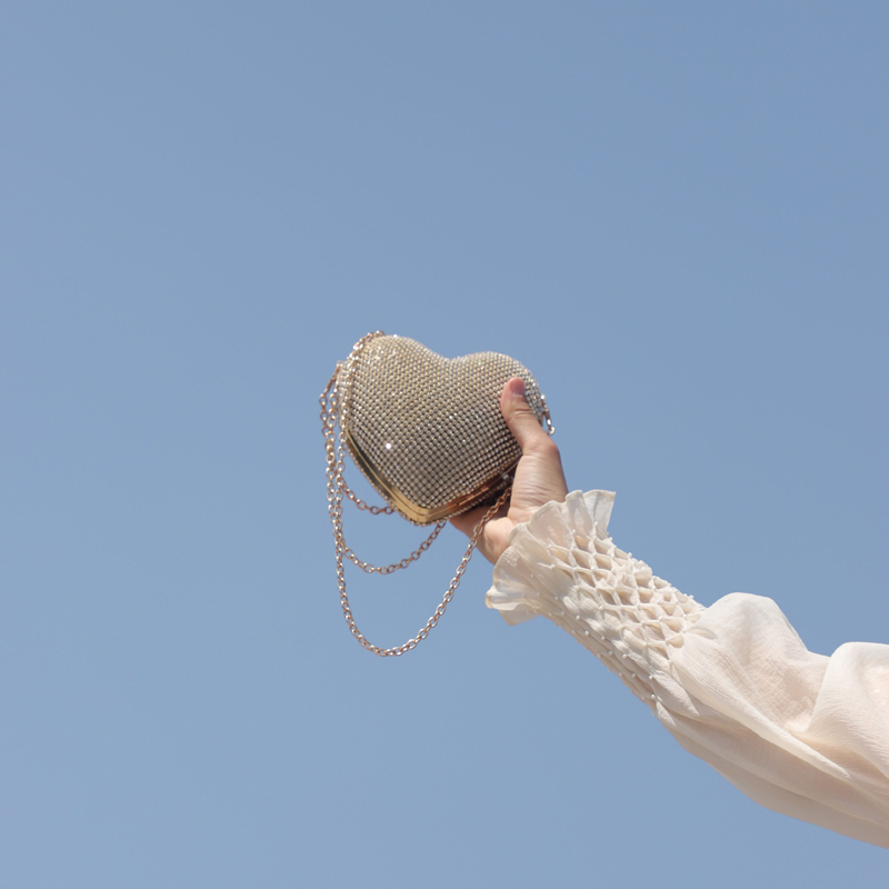 Sacs de soirée en forme de cœur pour femmes, pochettes de soirée avec chaîne, à bandoulière, pour fête et mariage: silver