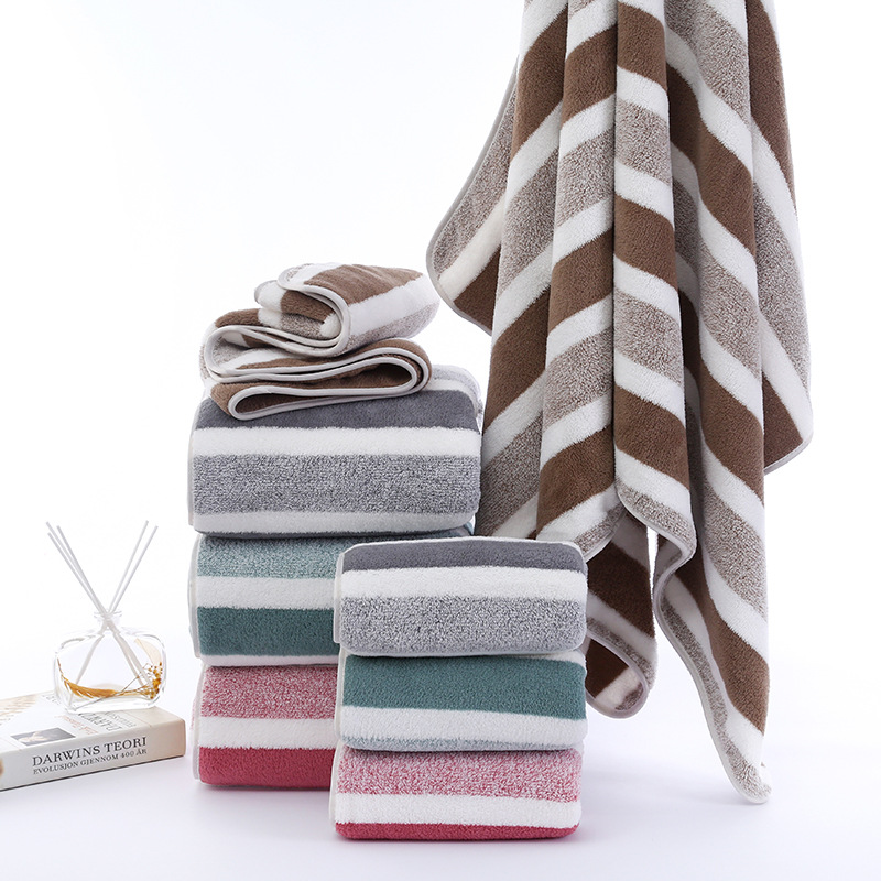 Juego de toallas y toallas de baño con estampado de forro polar coral ancho y profundo, pelo absorbente y seco