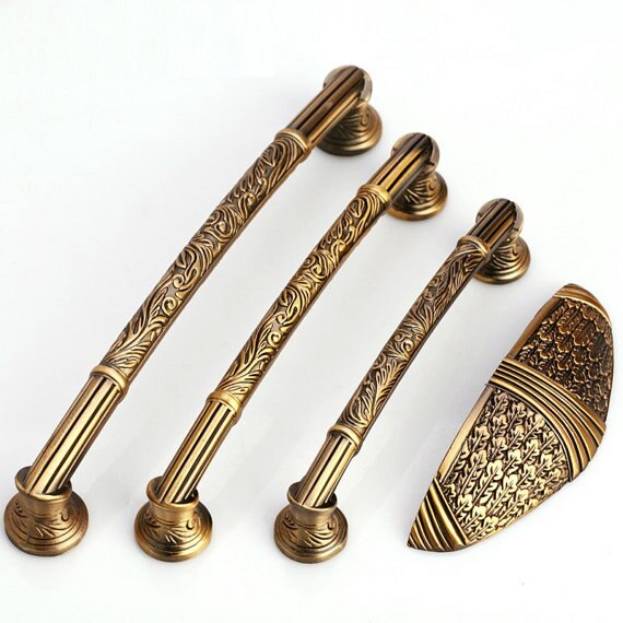 3.78 " 5 " 6.3 " 7.56 " byrå draglåda drar handtag knoppar antik mässing vintage köksskåp drag dörrhandtag solid dekor