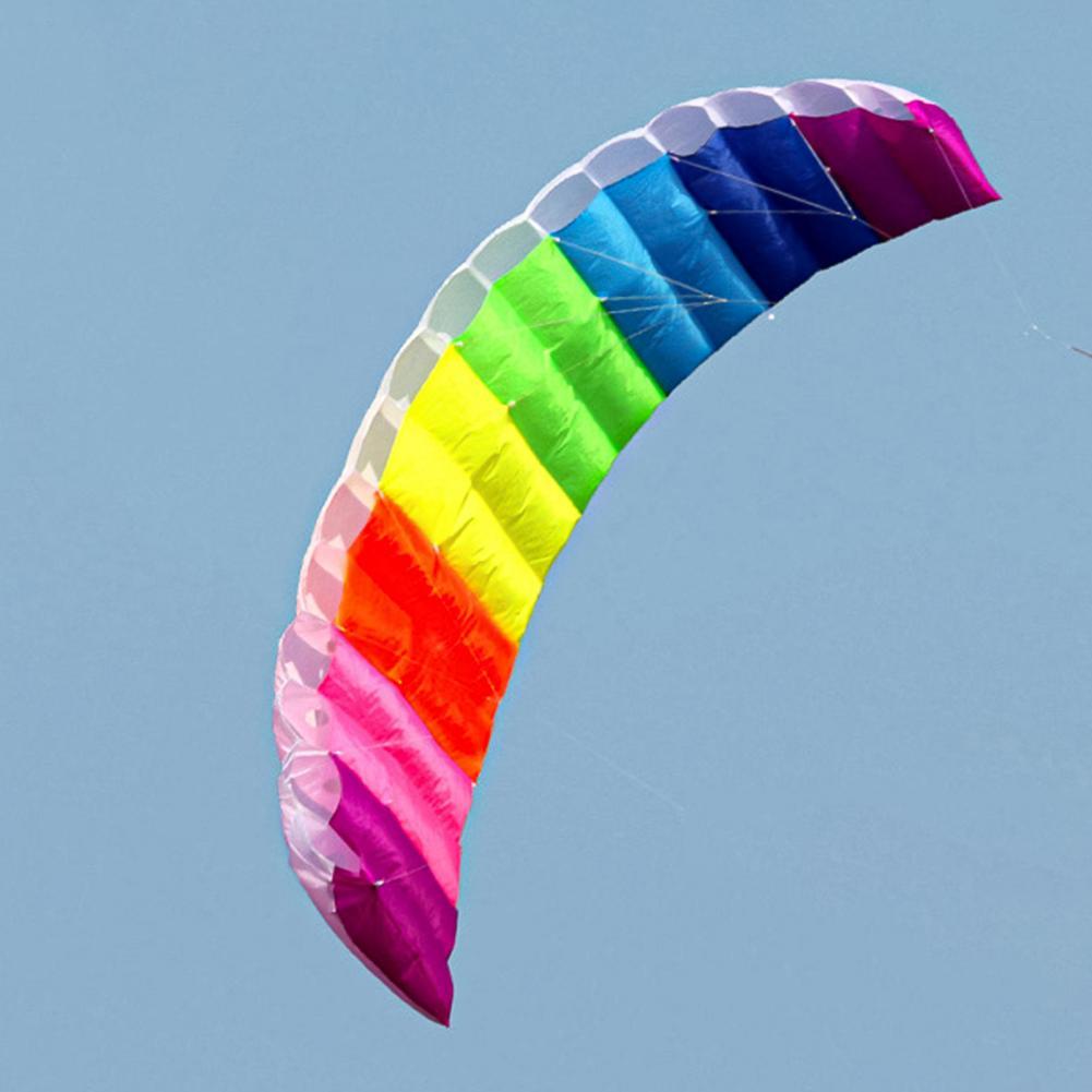 Regenbogen-drachen, fliegendes spielzeug, stunt-drachen, karierter stoff, dekorativ
