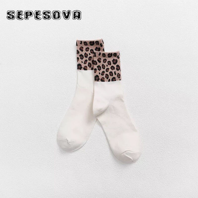 Womens Leopard Sokken Spikkel Streep Zwarte Winter Warme Korte Sok Trend Stijlvolle Blend Casual Elastische Slijtage Vrouw Comfortabele Sox: White