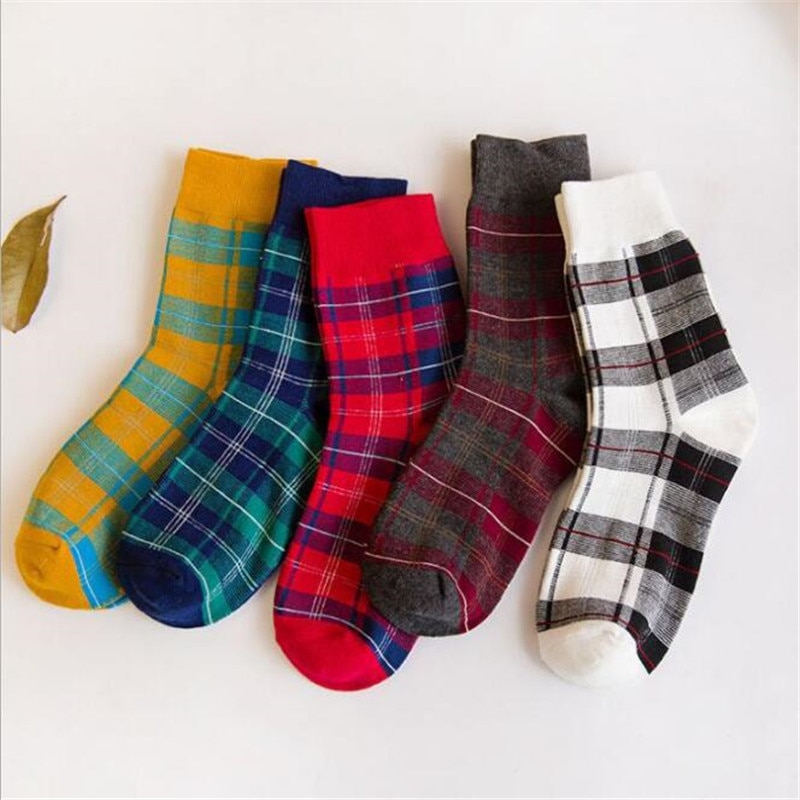 Calcetines Vintage de algodón a cuadros para mujer, medias Kawaii de rejilla de celosía escocesa Retro, de , a la , para Otoño e Invierno