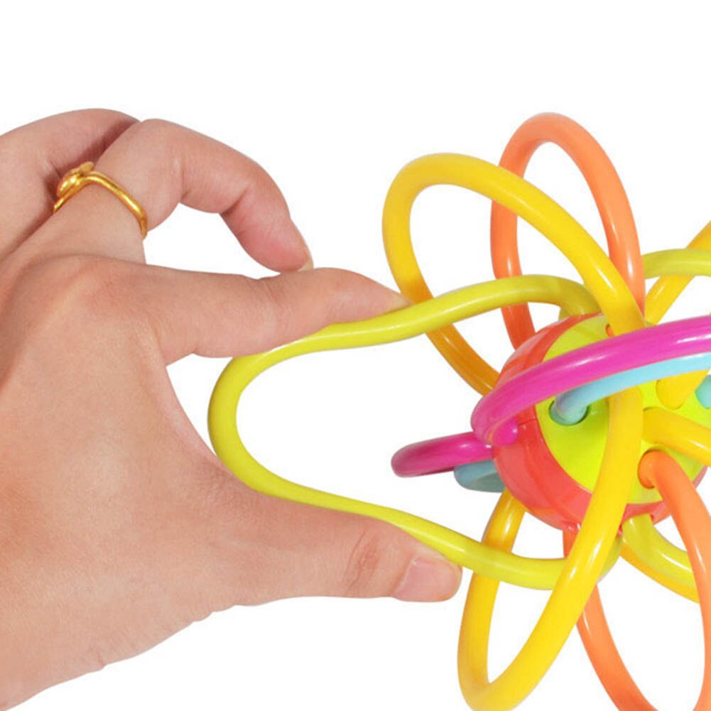 color random Baby Rattles Toys Develop Intelligence Baby Toys 0-12 months Bell Ball Baby Grasping Toy Plastic Hand Bell Rattle